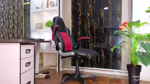 Escarlet online show from 04.17.26