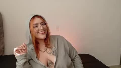 missevans_ online show from 06.16.26