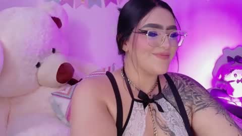 missevans_ online show from 07.06.26