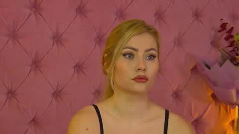 Snapshot of misshanight chatting on 10.19.25 Misha online show from 10.19.25