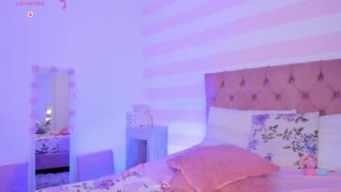 Melany Hiller online show from 12.24.24