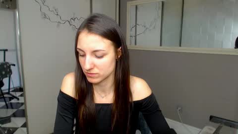 Snapshot of missis_sofiia chatting on 03.08.25 Sofia online show from 03.08.25