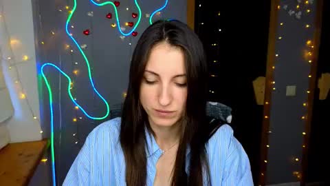 Snapshot of missis_sofiia chatting on 09.12.25 Sofia online show from 09.12.25