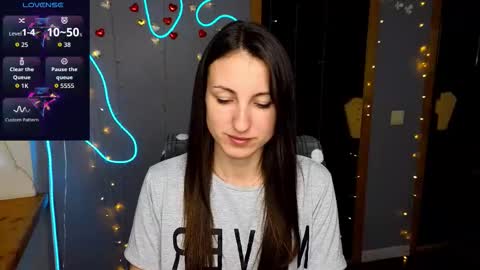 Snapshot of missis_sofiia chatting on 09.26.25 Sofia online show from 09.26.25