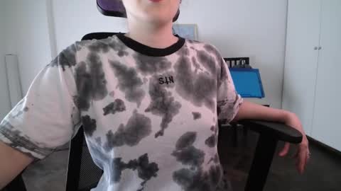 Snapshot of missivana777 chatting on 03.11.25 Ivana online show from 03.11.25