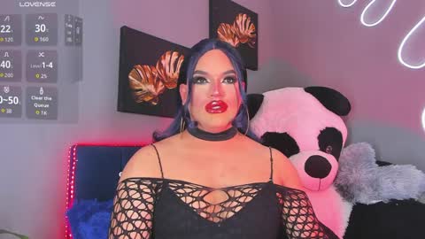 kassandra lazcano online show from 04.04.26