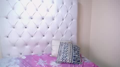 Danna online show from 11.21.25