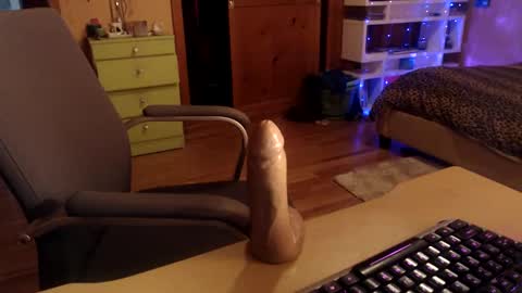 MissKittyFox online show from 12.22.24