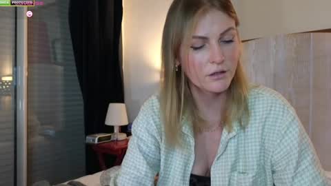 Misslucci online show from 02.23.25