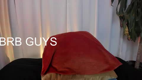 Snapshot of misslynn_ chatting on 02.18.25 i am lyn online show from 02.18.25