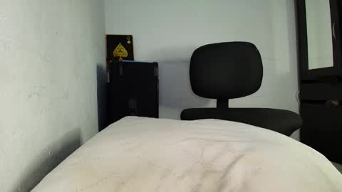 Snapshot of missmartinafeet chatting on 02.07.25 Martina online show from 02.07.25