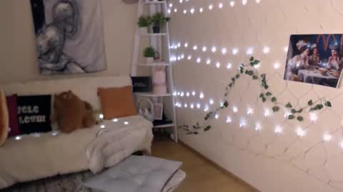 Snapshot of missmelons_ chatting on 09.25.25 Li online show from 09.25.25