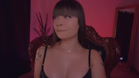 Snapshot of missmerciless chatting on 03.09.25 LUXXANDRA online show from 03.09.25