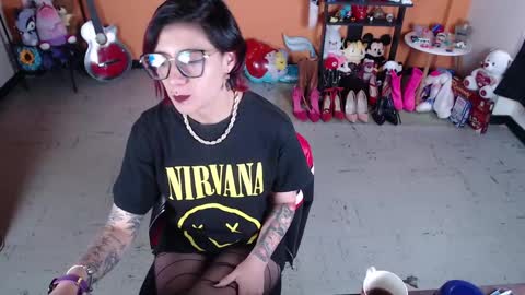 Miss Mia online show from 01.15.25