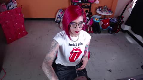 Miss Mia online show from 03.04.25