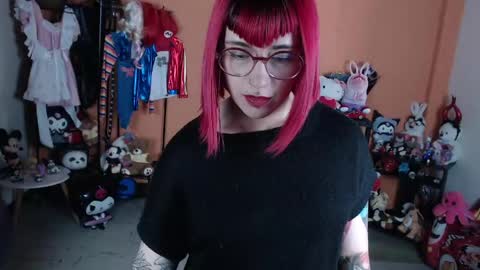 Miss Mia online show from 04.18.26