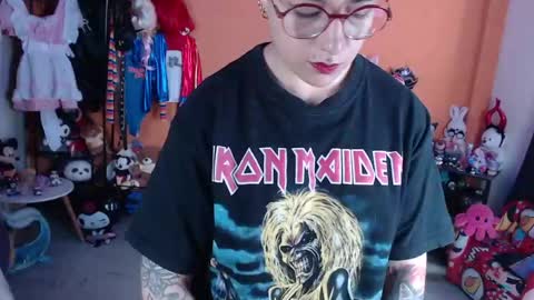 Miss Mia online show from 05.24.26