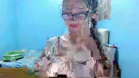 missminervaa online show from 04.15.26