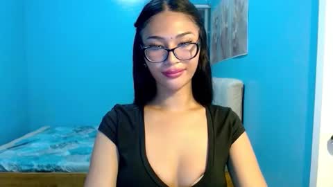 Snapshot of missminervaa chatting on 05.19.26 missminervaa online show from 05.19.26