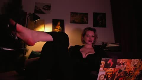   online show from 01.04.25