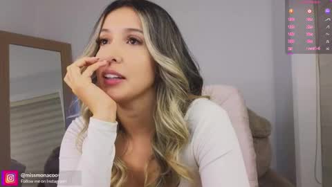 Emma Rivera online show from 10.31.25