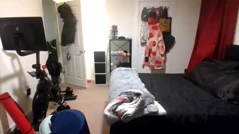 MissMona online show from 03.10.26