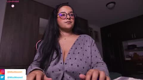 MissMoon online show from 10.29.25