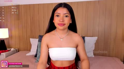 Snapshot of missprada chatting on 11.25.25 Emma Prada online show from 11.25.25