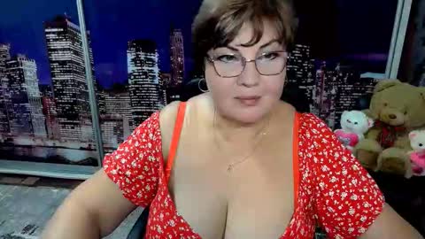 Snapshot of missritabella chatting on 10.25.25 Rita online show from 10.25.25
