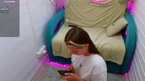 . online show from 09.12.25