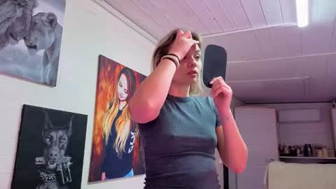 . online show from 12.05.25