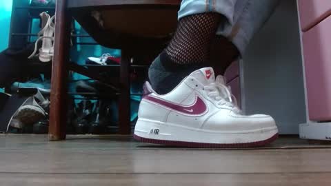 TELL ME MISS online show from 03.12.26