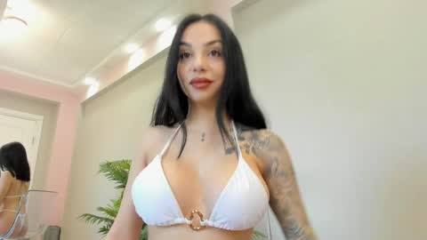 Snapshot of misssiennaa chatting on 04.08.26 Sienna online show from 04.08.26