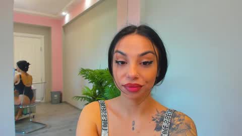 Snapshot of misssiennaa chatting on 04.15.26 Sienna online show from 04.15.26