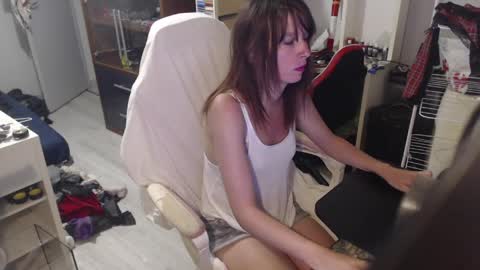 missthon online show from 04.08.26