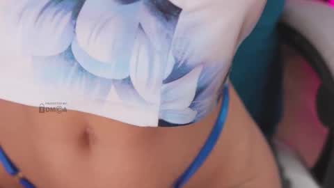 Snapshot of misstics_ chatting on 10.04.25 Eva online show from 10.04.25