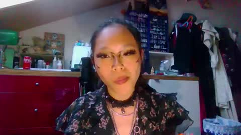 Miss Versatile online show from 05.12.26