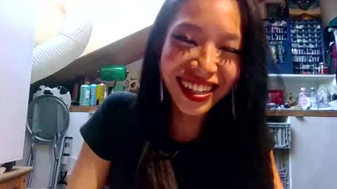 Miss Versatile online show from 05.26.26
