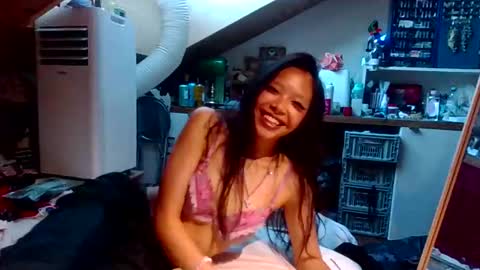 Miss Versatile online show from 05.27.26