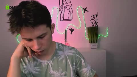 Snapshot of mister_vice chatting on 12.17.25 mister_vice online show from 12.17.25