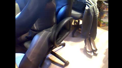 misterbobbyxx online show from 09.30.25