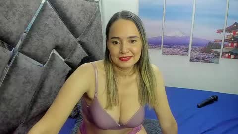 Snapshot of misticalove chatting on 05.27.26 melisa online show from 05.27.26