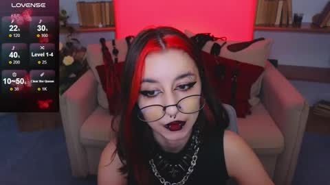 Snapshot of mistress__marcelline chatting on 11.07.25 Marcelline online show from 11.07.25