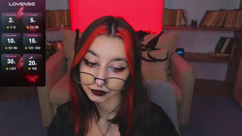 Snapshot of mistress__marcelline chatting on 11.27.25 Marcelline online show from 11.27.25