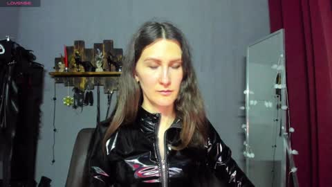 Snapshot of mistress_pamela_ chatting on 01.19.25 Mistress Pamela online show from 01.19.25