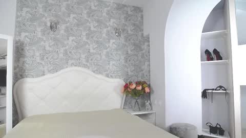 Snapshot of mistress_pamela_ chatting on 11.18.25 Mistress Pamela online show from 11.18.25