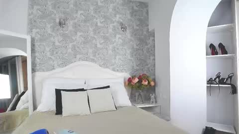 Snapshot of mistress_pamela_ chatting on 11.21.25 Mistress Pamela online show from 11.21.25