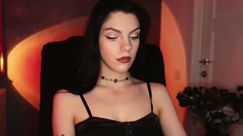 Miss Rochelle online show from 09.13.25