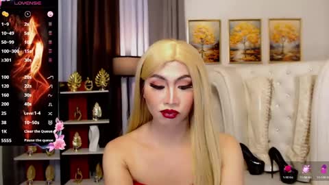 Snapshot of mistressathenna chatting on 05.09.26 mistressathenna online show from 05.09.26