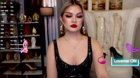 Snapshot of mistressathenna chatting on 05.22.26 mistressathenna online show from 05.22.26